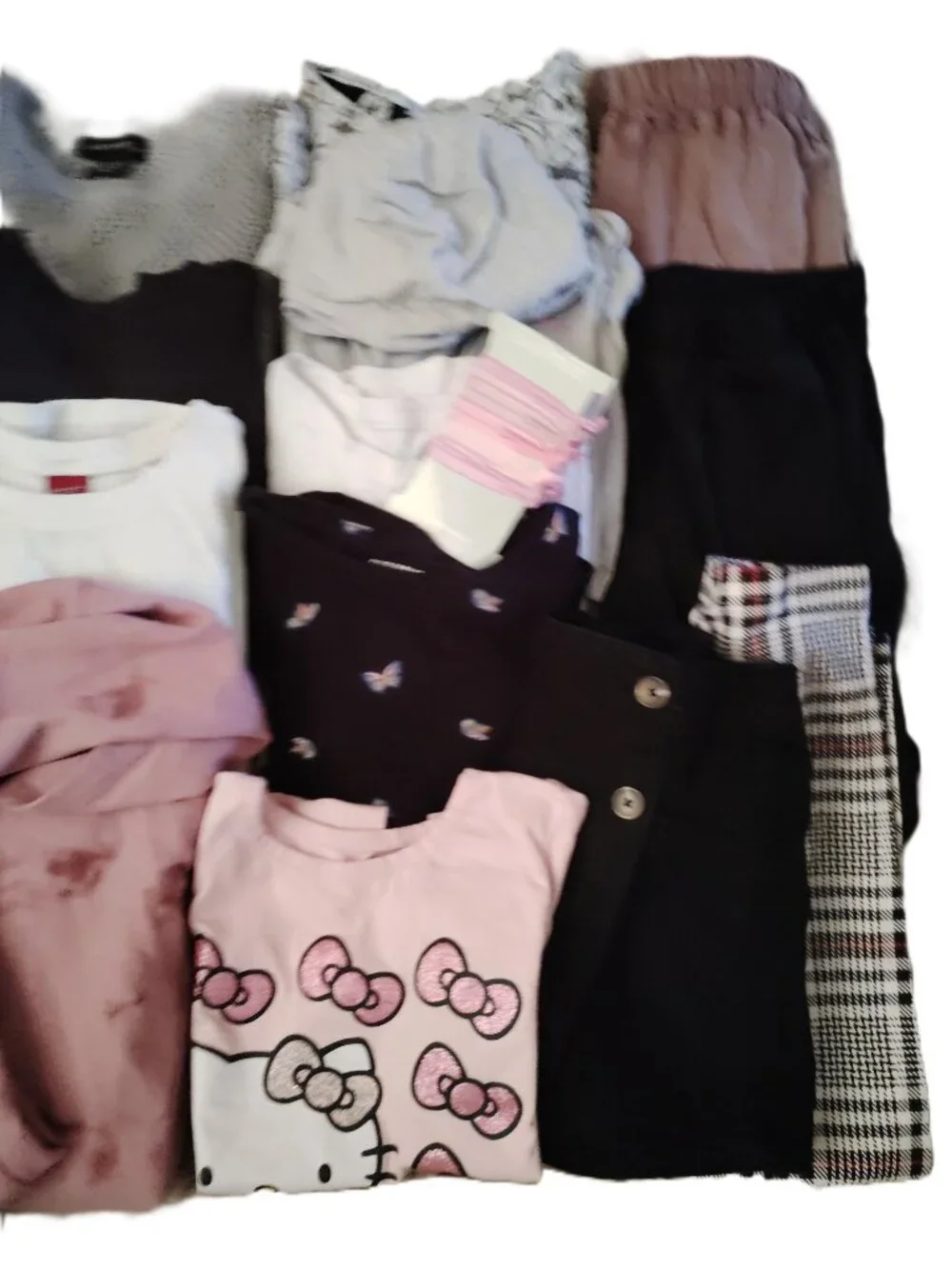 HUGE LOT CLOTHES TOPS PANTS HOODIE OUTFITS OLD NAVY HELLO KITTY~GIRLS SIZE M 7-8